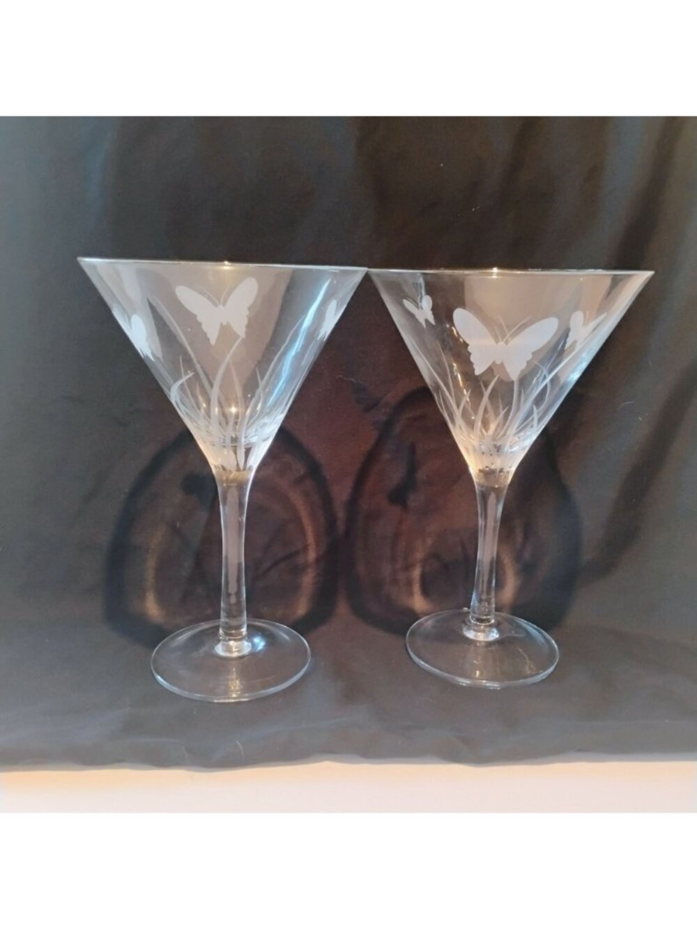 Etched Glass Butterfly Martini Cocktail Glasses Pair Set of 2 - Picture 2 of 8
